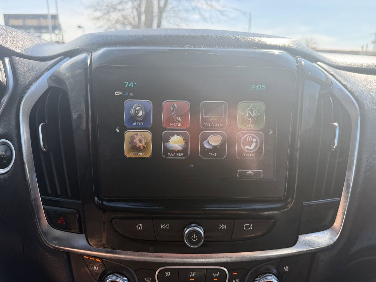 Used 2019 Chevrolet Traverse Premier w/ Redline Edition AWD/4WD image 36