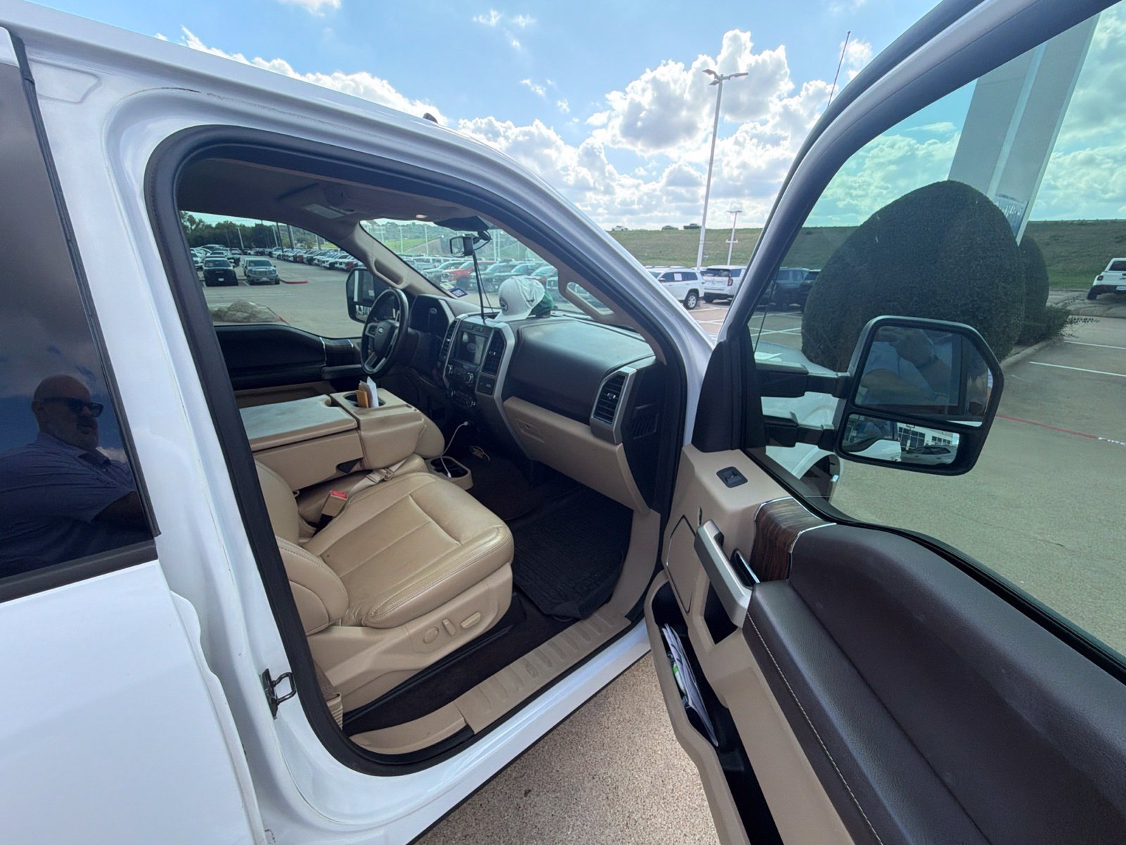 Used 2019 Ford F150 Lariat w/ Equipment Group 501A Mid AWD/4WD image 20