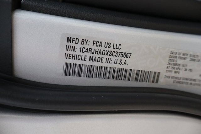 New 2025 Jeep Grand Cherokee Altitude image 43