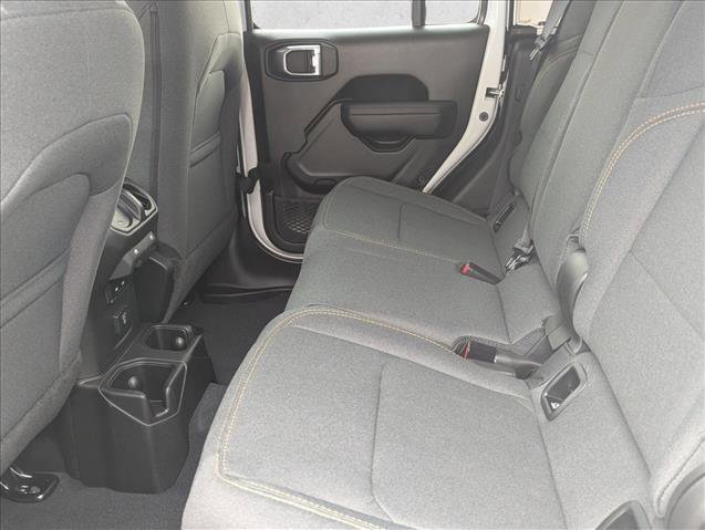 New 2025 Jeep Gladiator Sport image 15