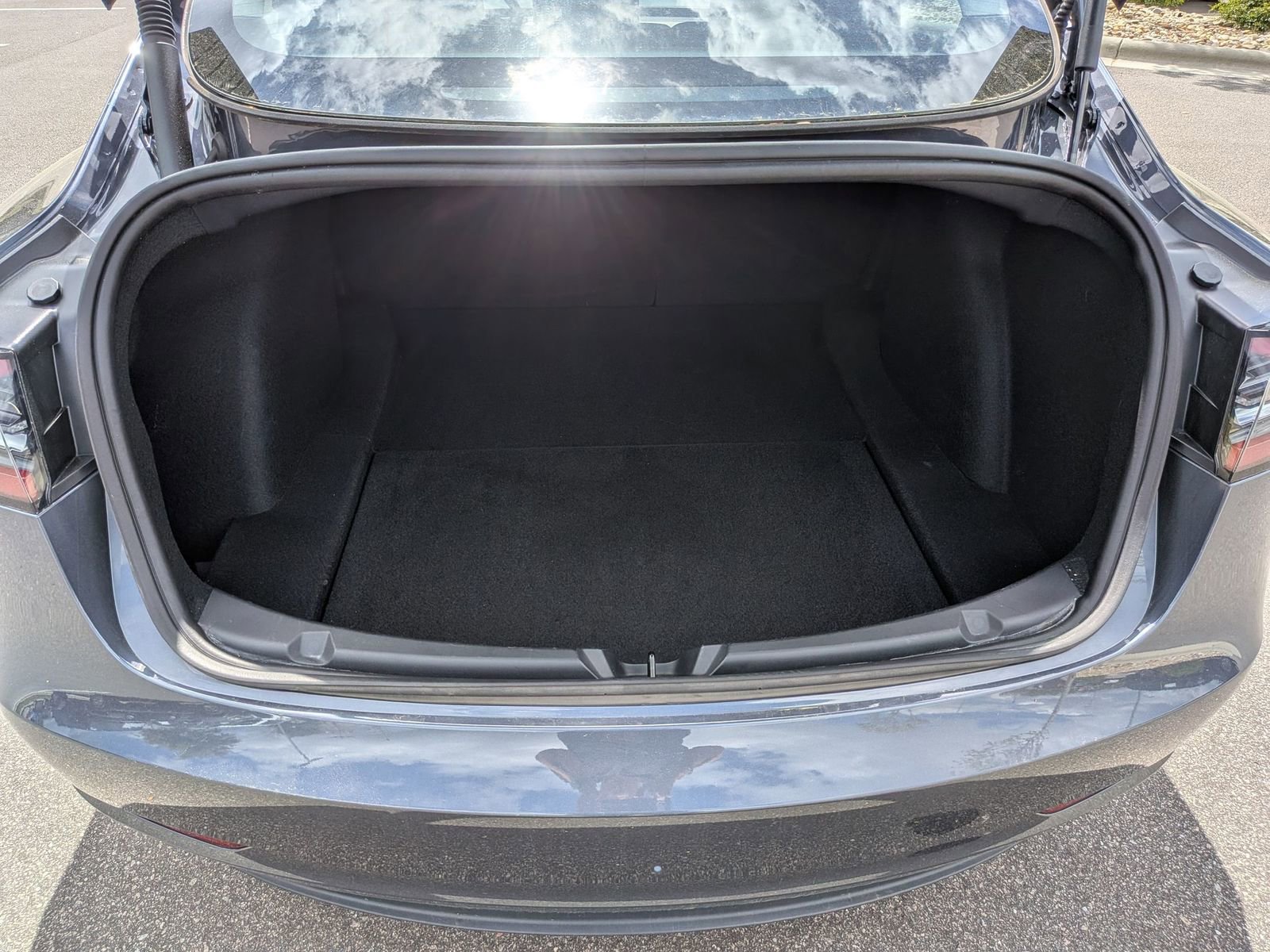 Used 2023 Tesla Model 3 Standard Range image 31