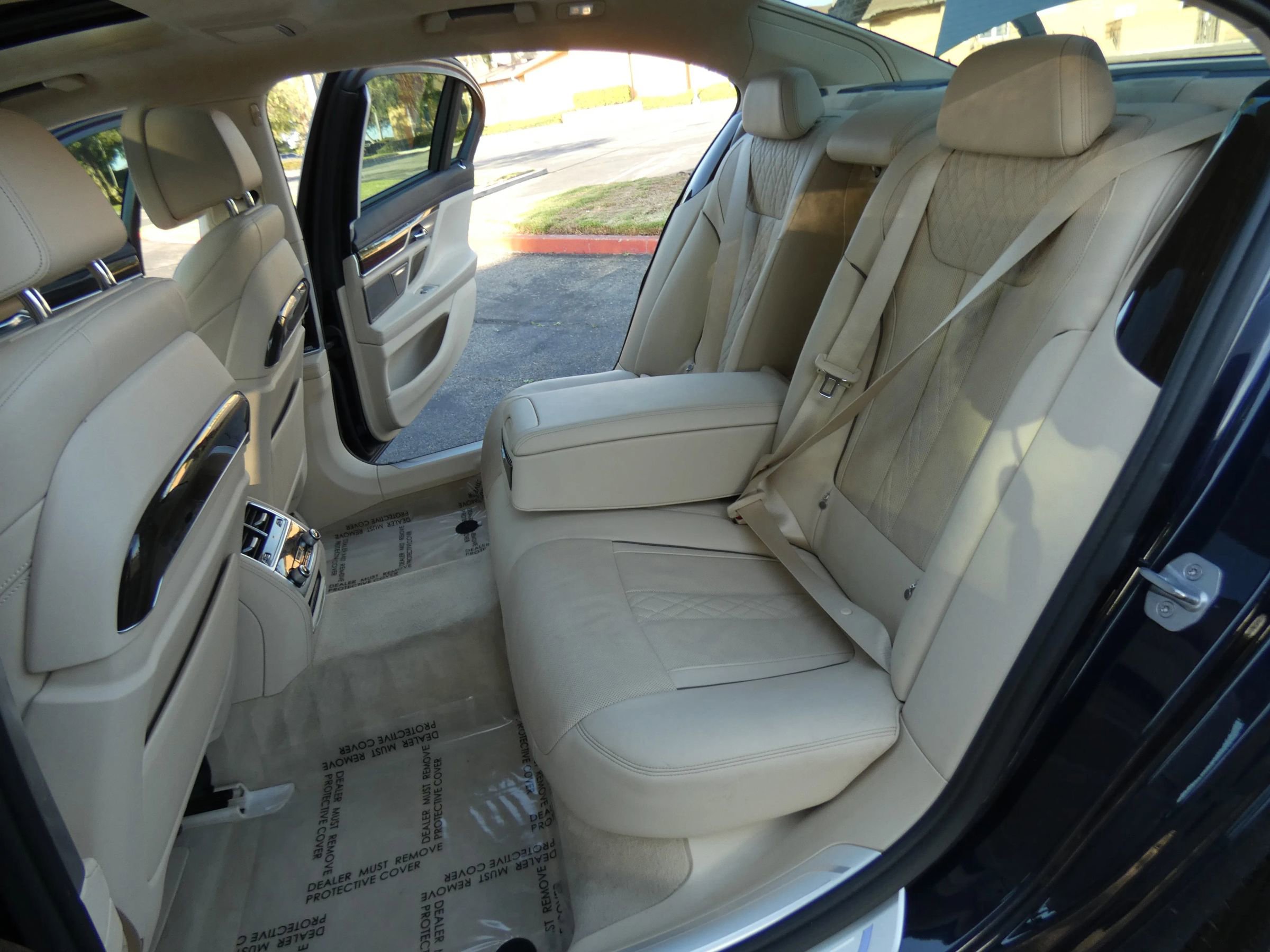 Used 2016 BMW 750i xDrive image 57