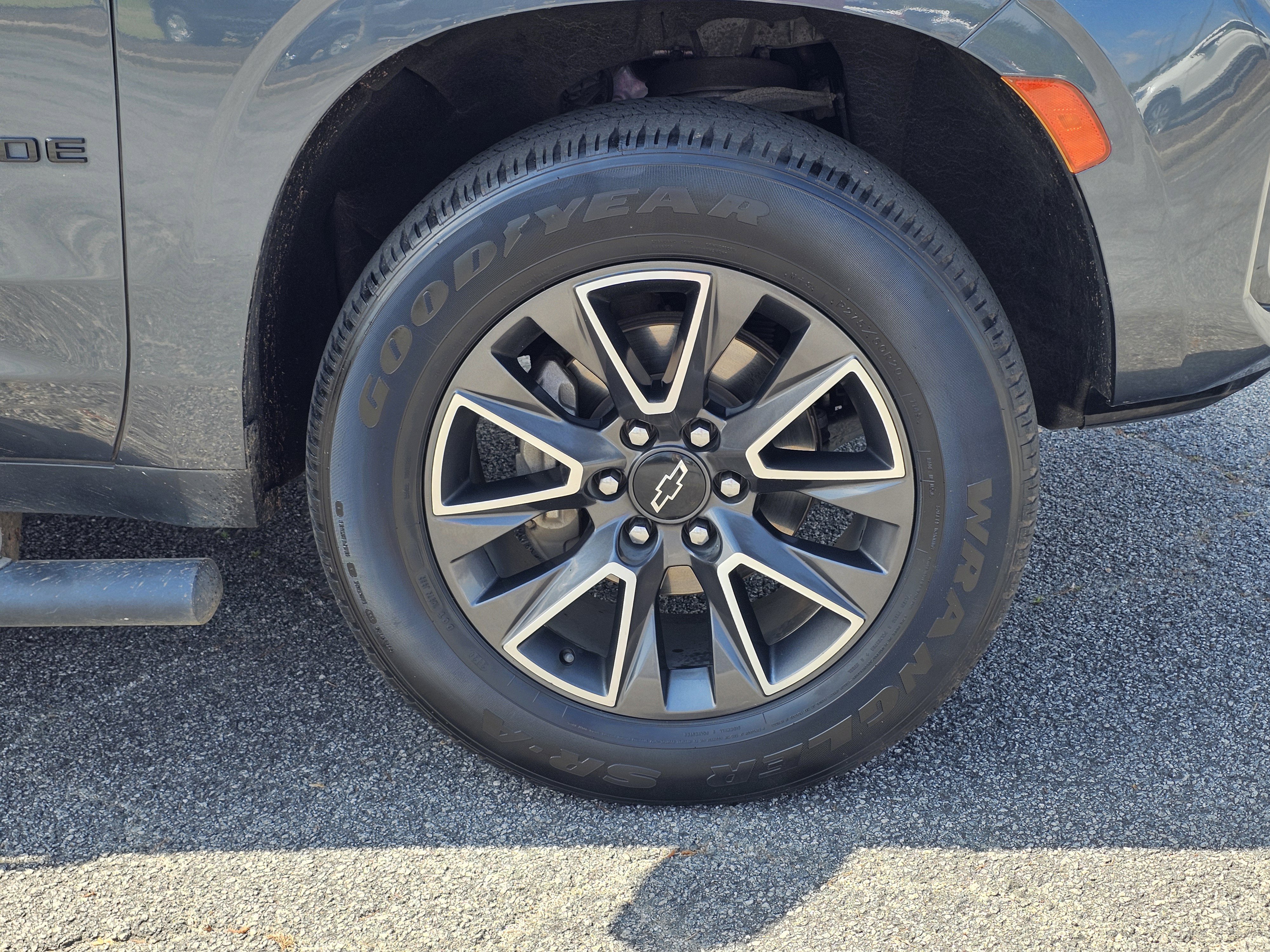 Used 2021 Chevrolet Tahoe Z71 w/ Z71 Off-Road Package image 7