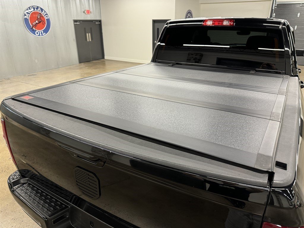 Used 2019 RAM 2500 Big Horn w/ Black Appearance Package AWD/4WD image 13