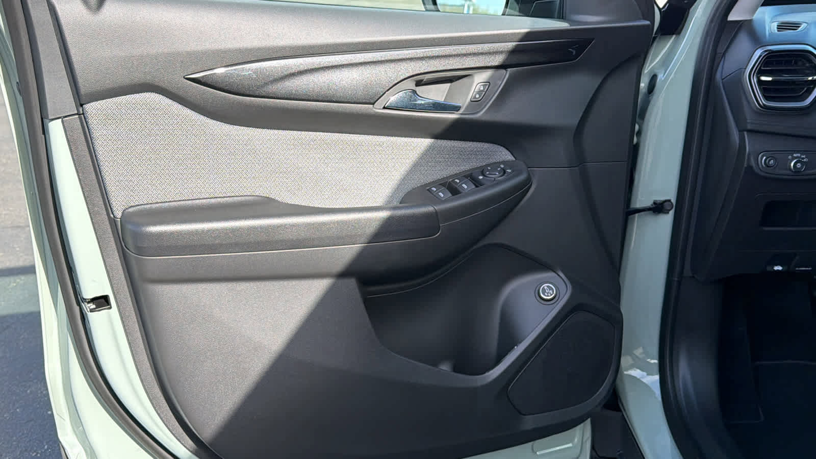 New 2026 Chevrolet TrailBlazer LT w/ Convenience Package image 23