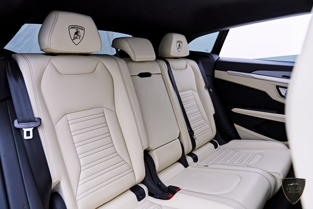 Used 2026 Lamborghini Urus S AWD/4WD image 57