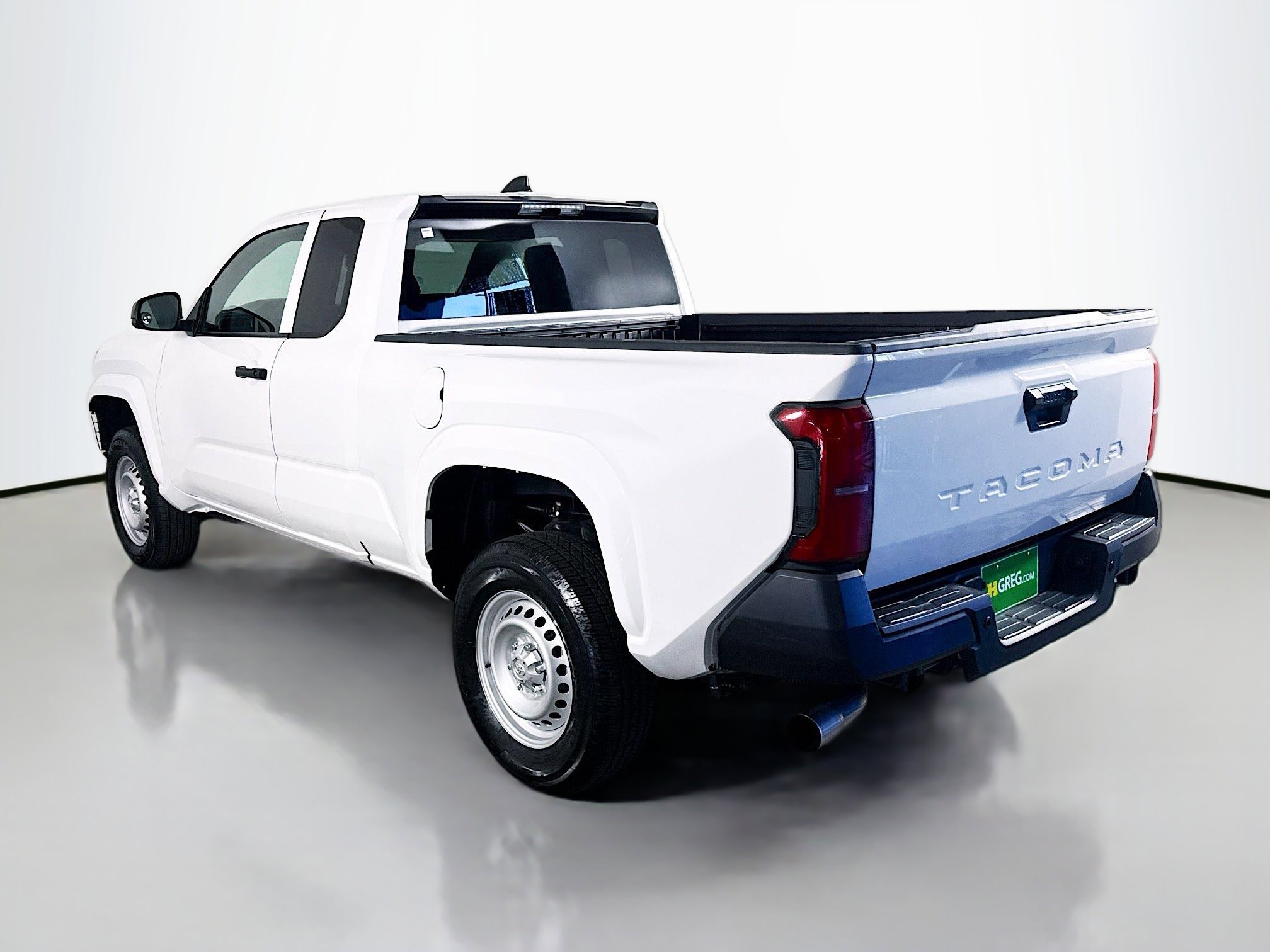 Used 2025 Toyota Tacoma SR image 7