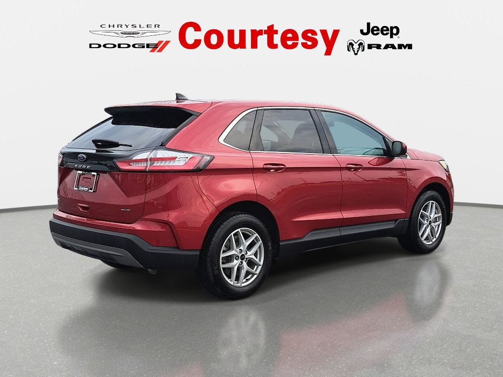 Used 2023 Ford Edge SEL AWD/4WD image 4
