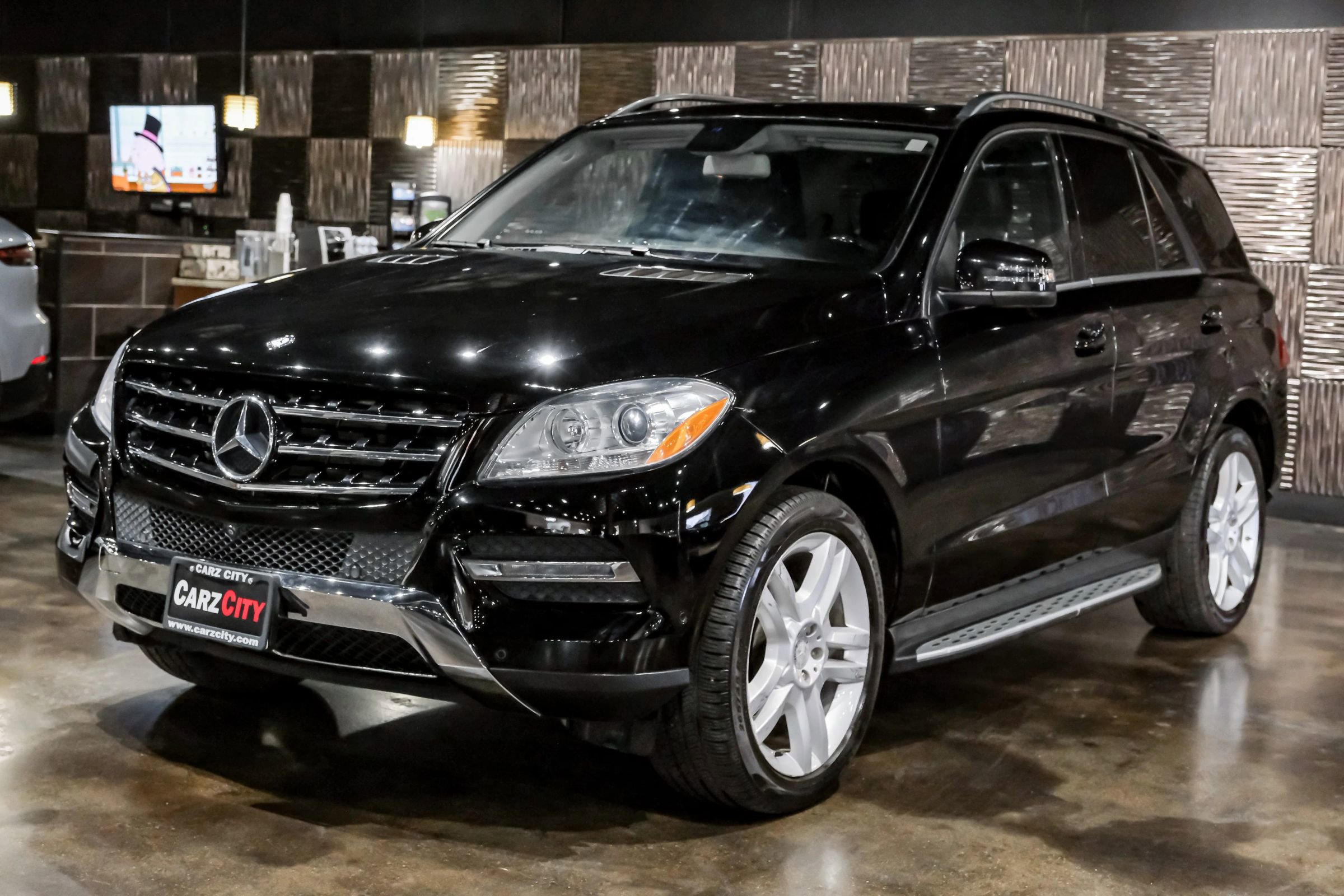 Used 2015 Mercedes-Benz ML 250 BlueTEC 4MATIC image 7