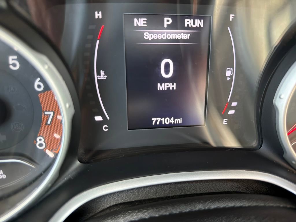 Used 2018 Jeep Compass Latitude w/ Cold Weather Group image 14