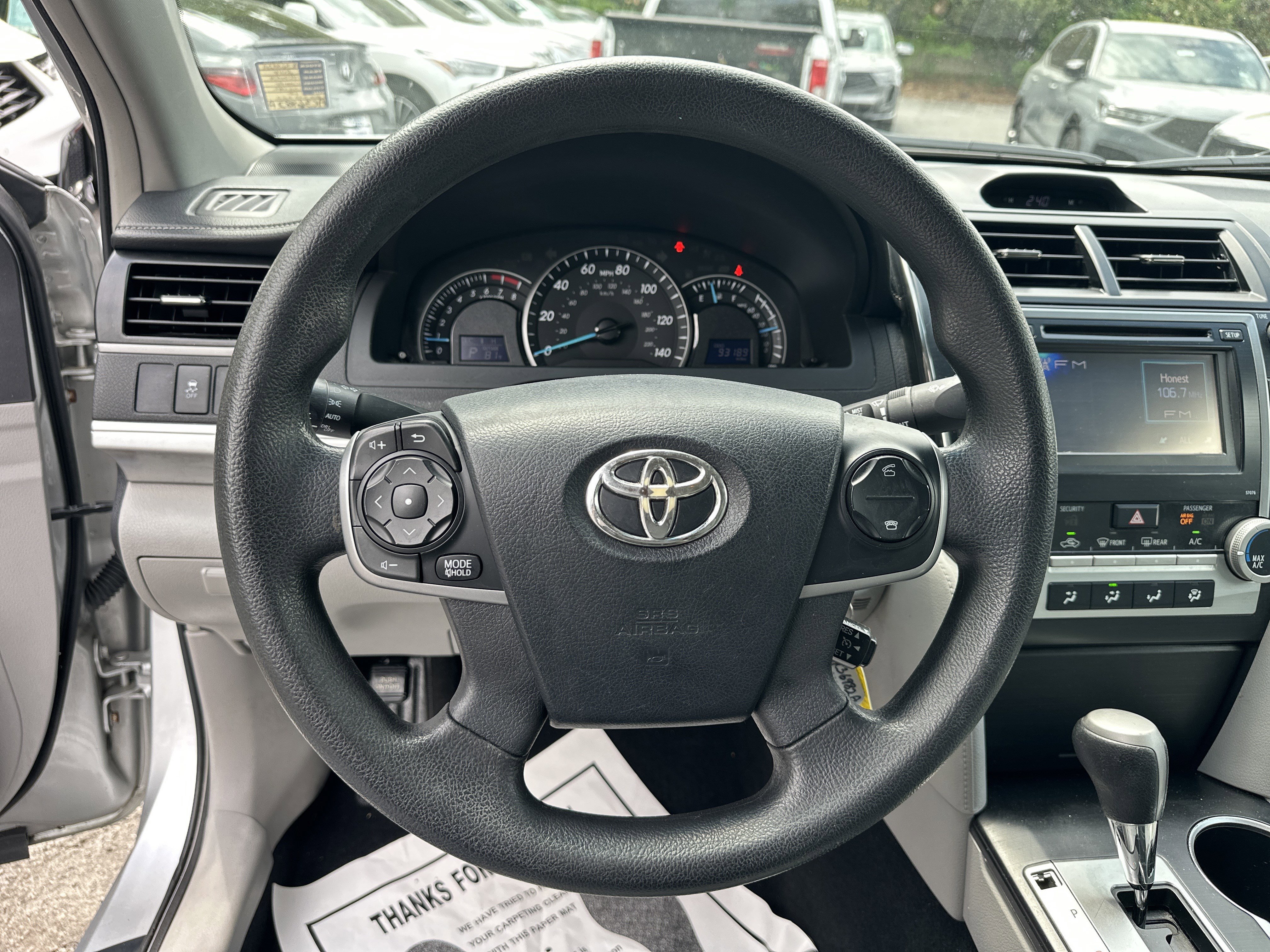 Used 2014 Toyota Camry LE FWD image 24