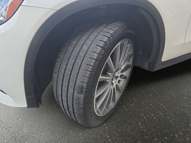 Used 2018 Mercedes-Benz GLC 300 4MATIC Coupe image 35