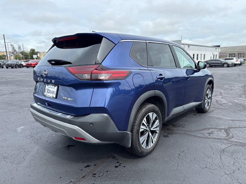 Used 2023 Nissan Rogue SV AWD/4WD image 7