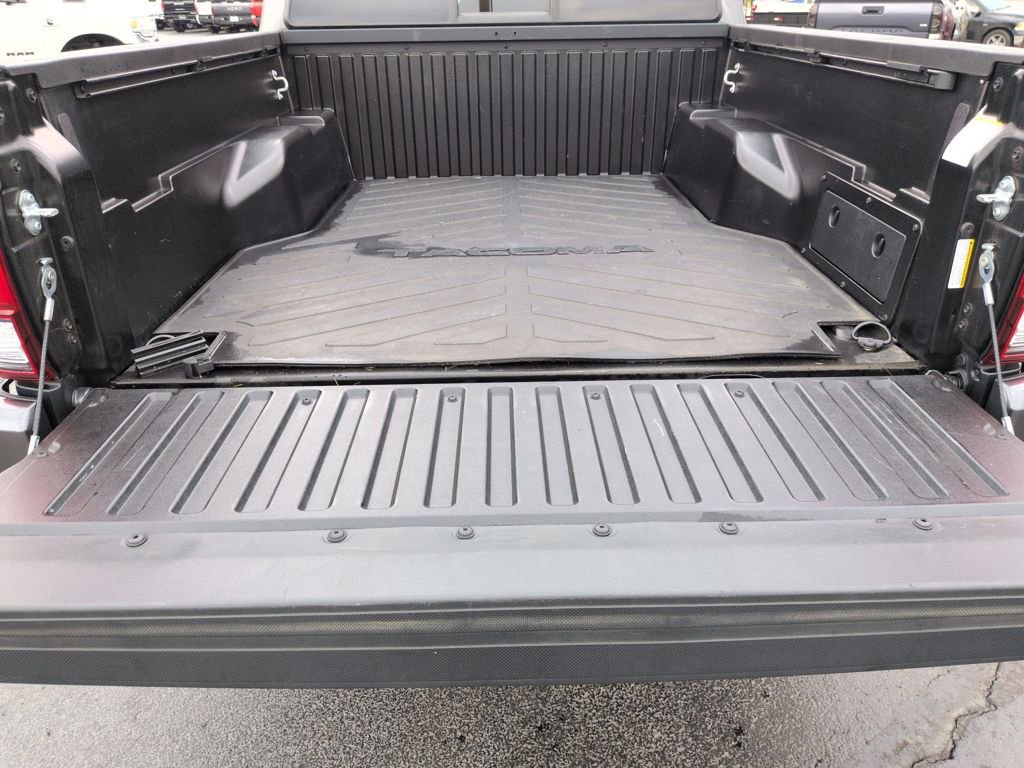 Used 2023 Toyota Tacoma SR image 23