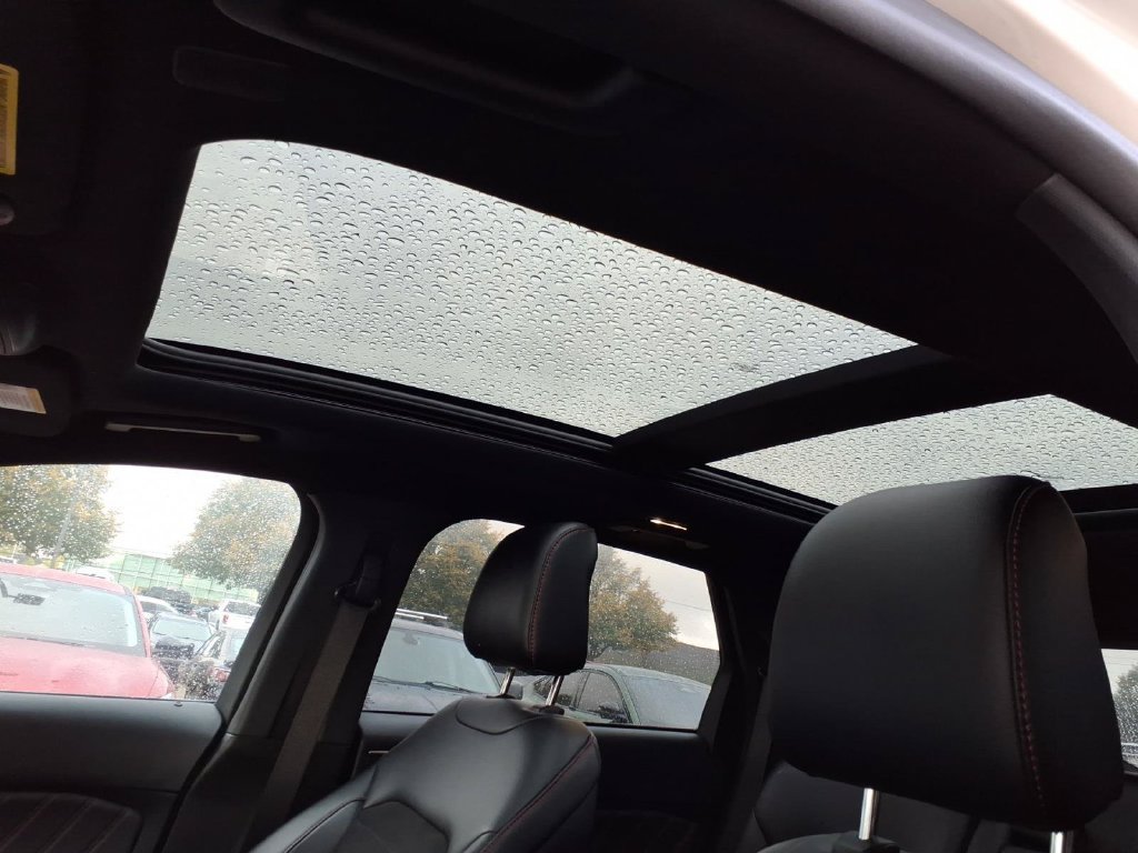 Used 2024 Ford Edge ST-Line AWD/4WD image 11