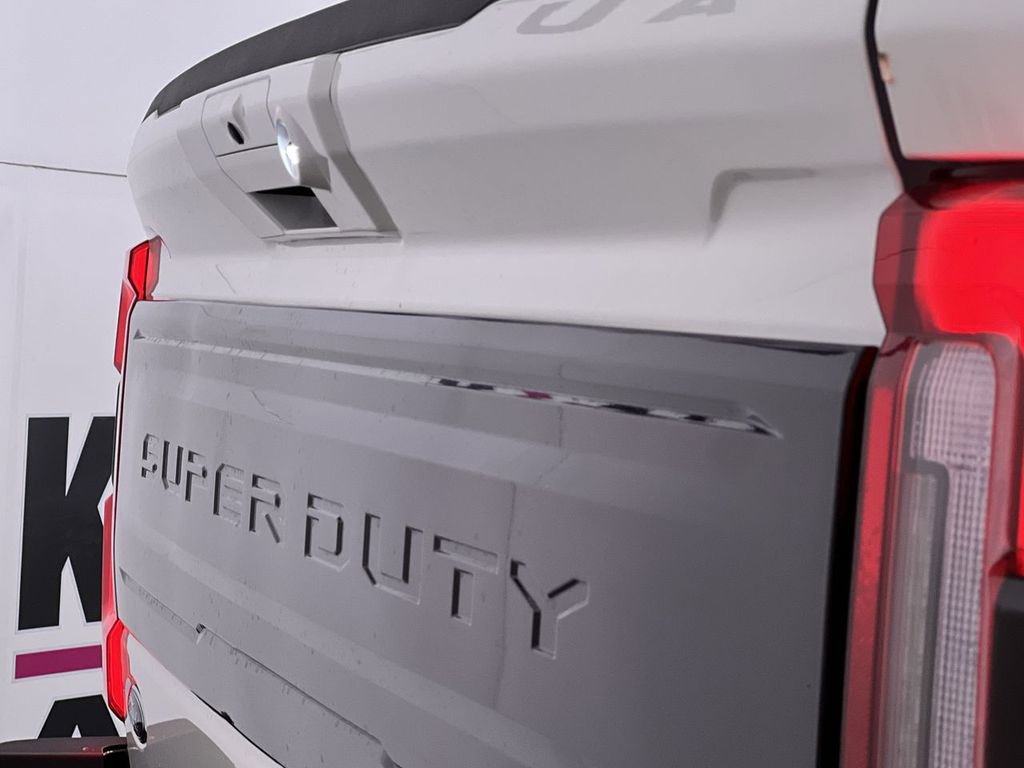 New 2026 Ford F250 Platinum w/ Tremor Off-Road Package image 24