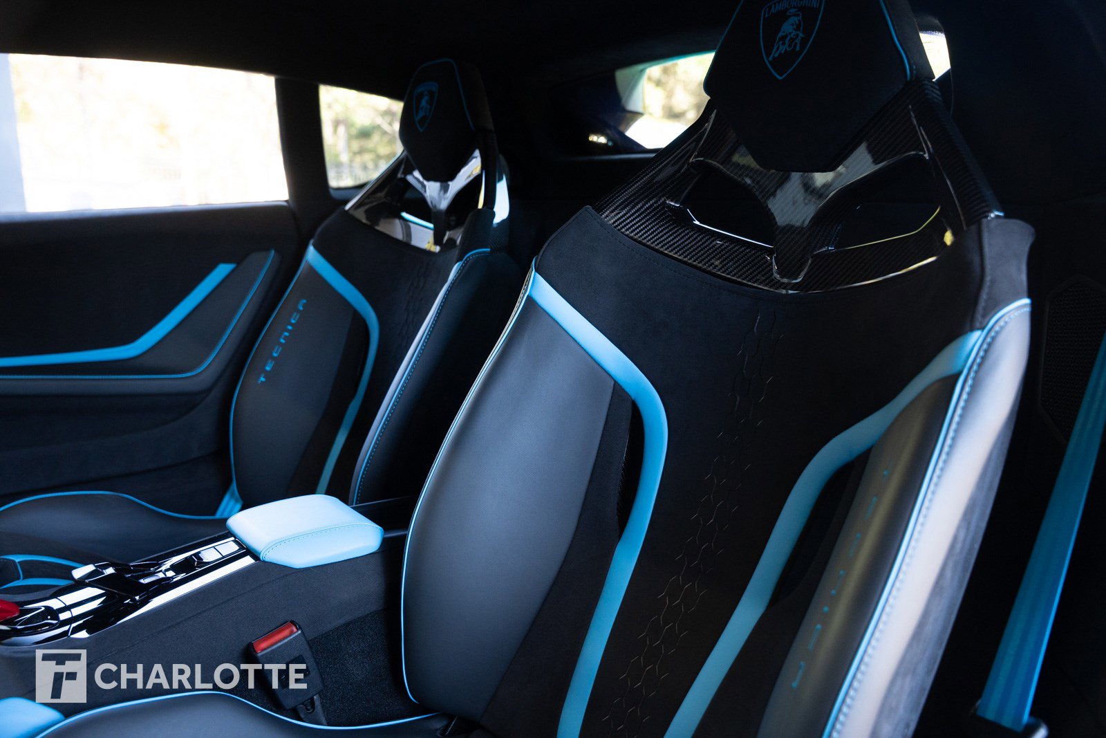 Used 2024 Lamborghini Huracan Tecnica image 19