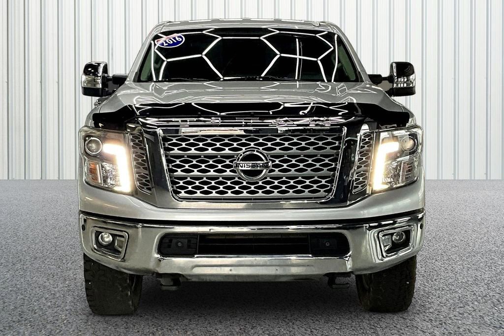 Used 2016 Nissan Titan PRO-4X AWD/4WD image 2