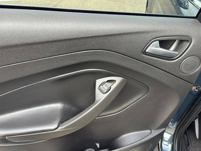 Certified 2019 Ford Escape Titanium AWD/4WD image 17