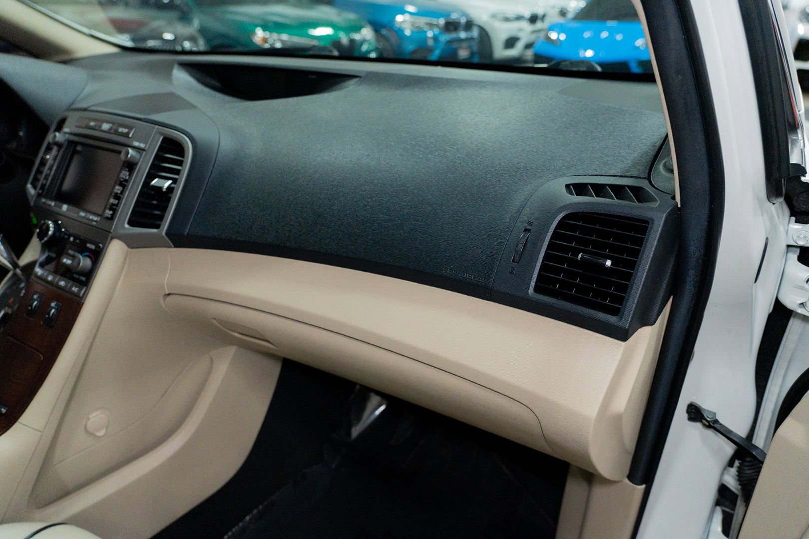 Used 2011 Toyota Venza AWD w/ Premium Pkg #2 image 32