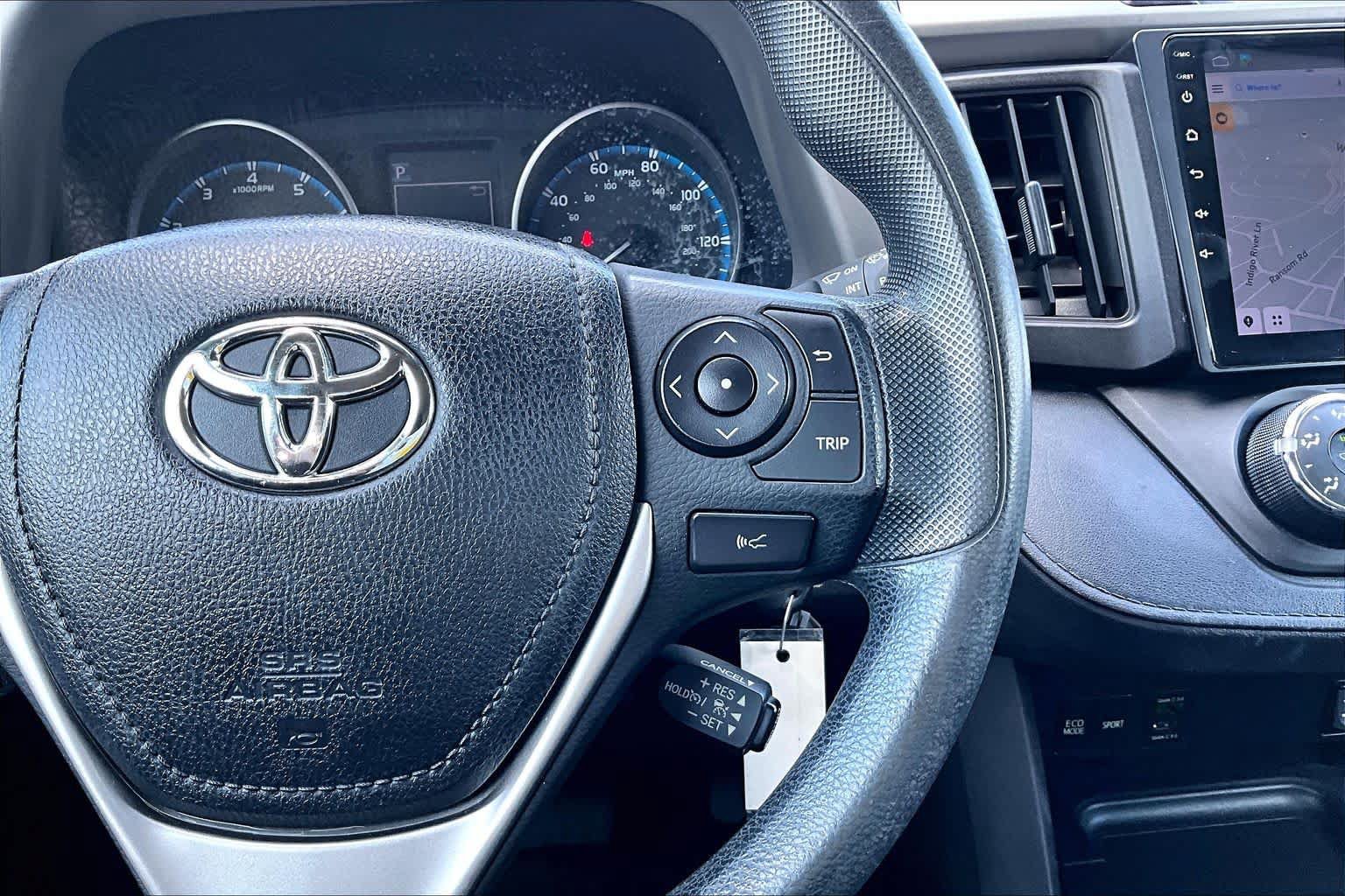 Used 2017 Toyota RAV4 LE FWD image 25