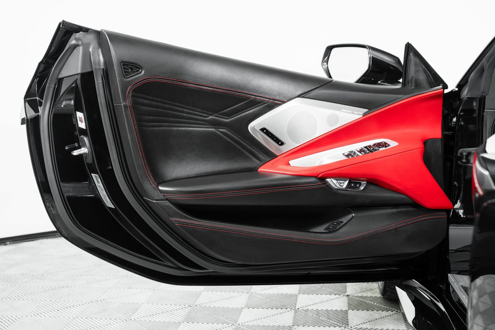 Used 2024 Chevrolet Corvette Z06 RWD image 78