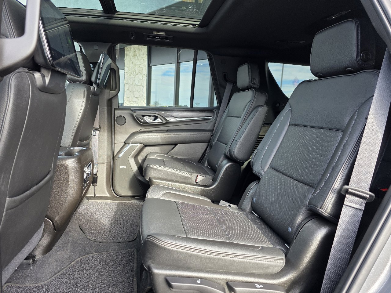 Used 2021 GMC Yukon Denali w/ Denali Ultimate Package image 7