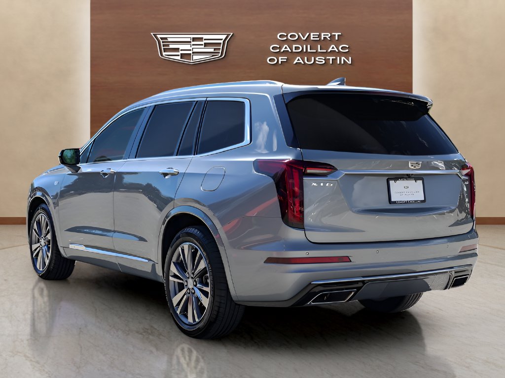Certified 2025 Cadillac XT6 Premium Luxury FWD image 3