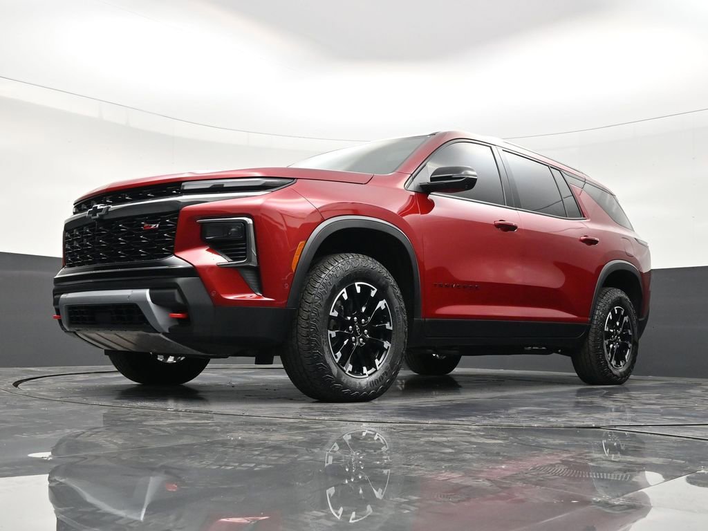 Used 2025 Chevrolet Traverse Z71 w/ Enhanced Driving Package AWD/4WD image 21