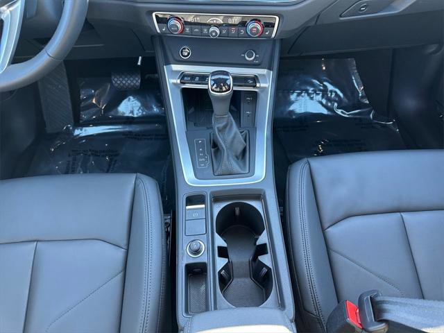 Certified 2025 Audi Q3 2.0T Premium Plus w/ Premium Plus Package image 11