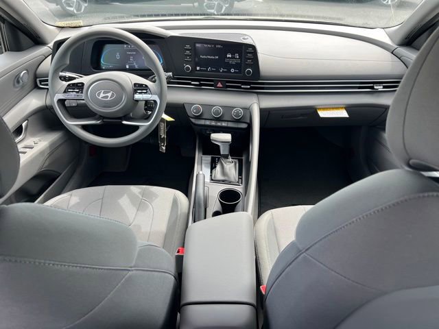 New 2026 Hyundai Elantra SE FWD image 10