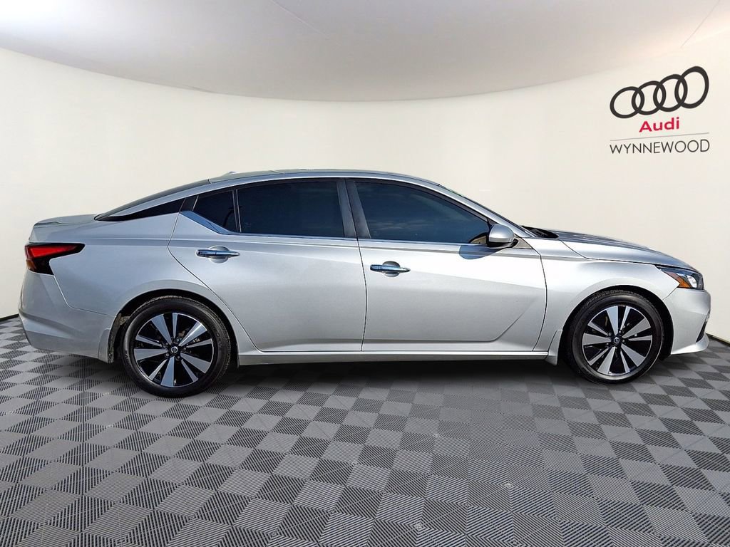 Used 2022 Nissan Altima 2.5 SV image 7