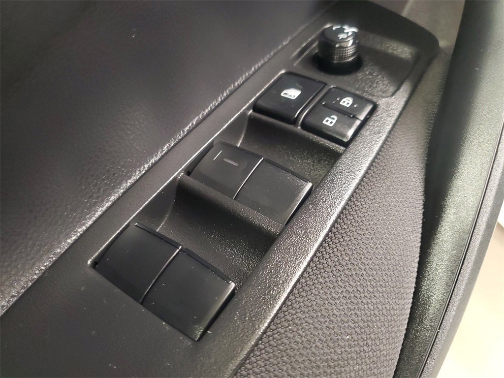Used 2023 Toyota Corolla LE image 19
