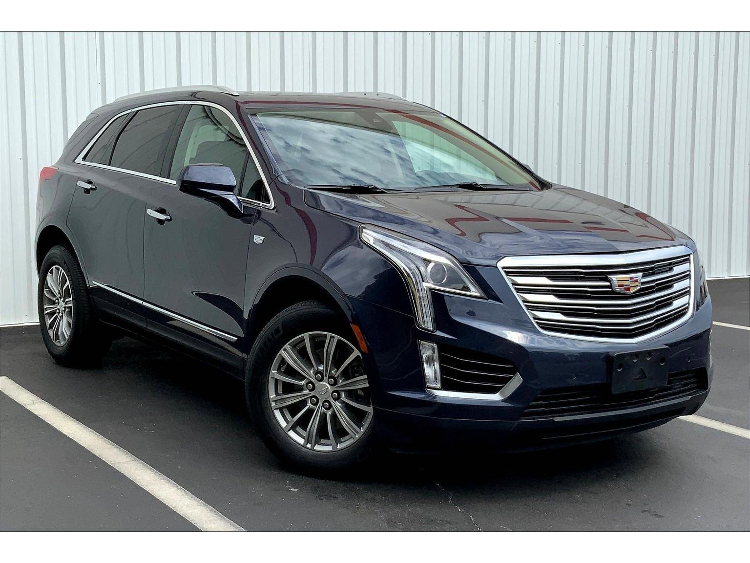 Used 2018 Cadillac XT5 Luxury w/ Driver Awareness Package image 33
