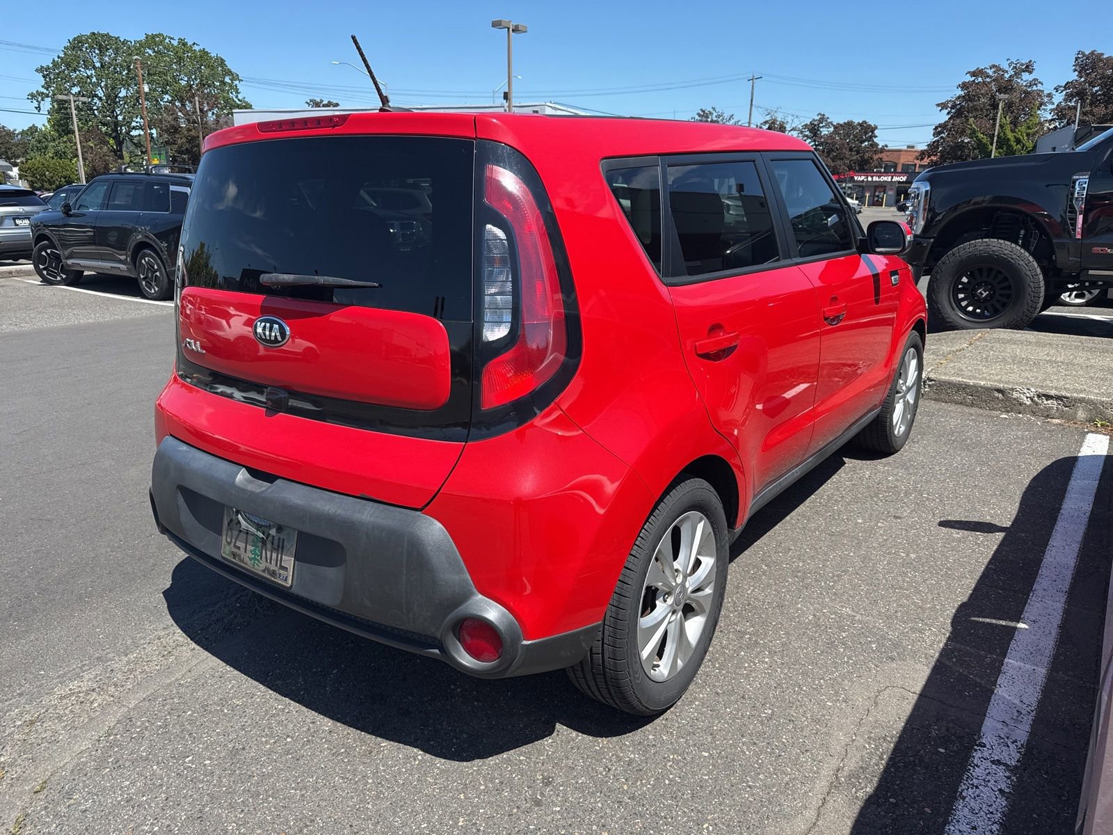 Used 2014 Kia Soul + w/ Audio Package FWD image 3