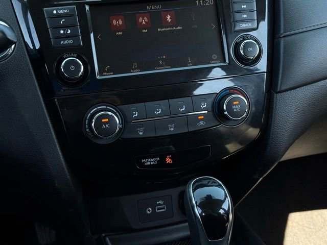 Used 2019 Nissan Rogue SV AWD/4WD image 26