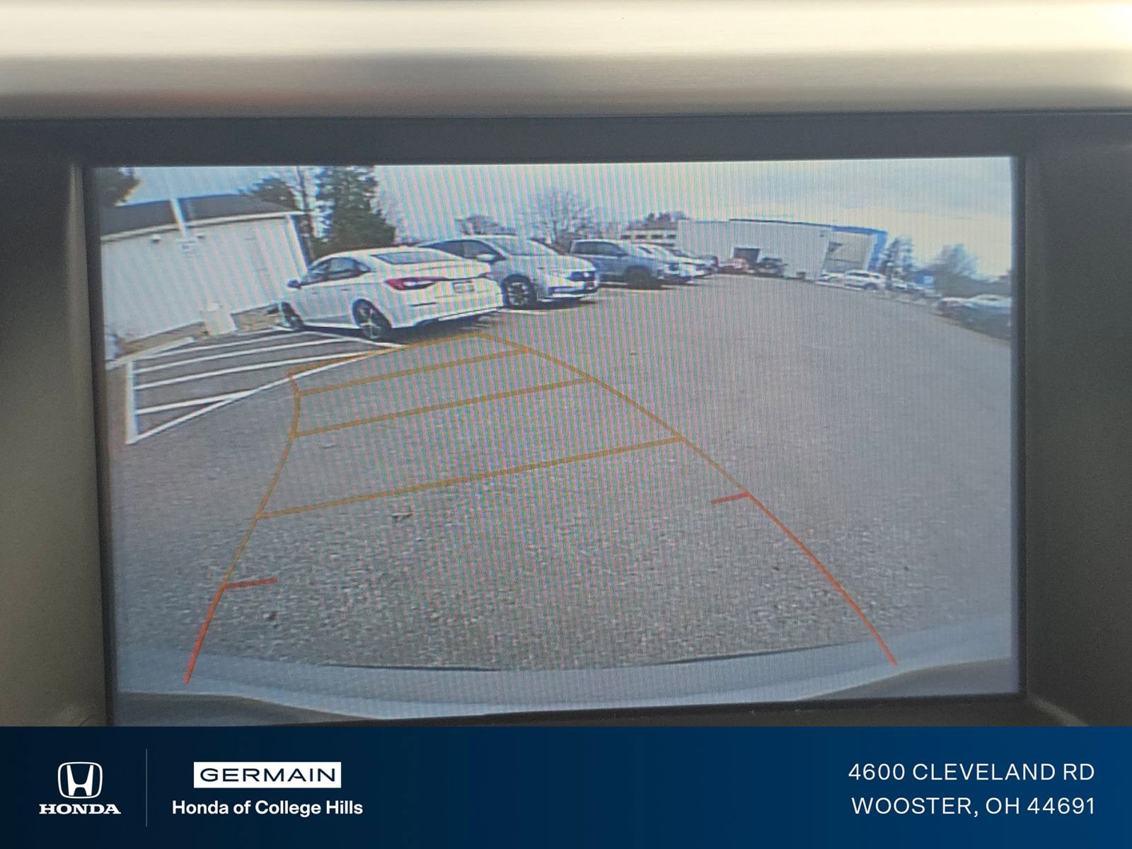 Used 2019 GMC Acadia SLE w/ Driver Alert Package I image 4