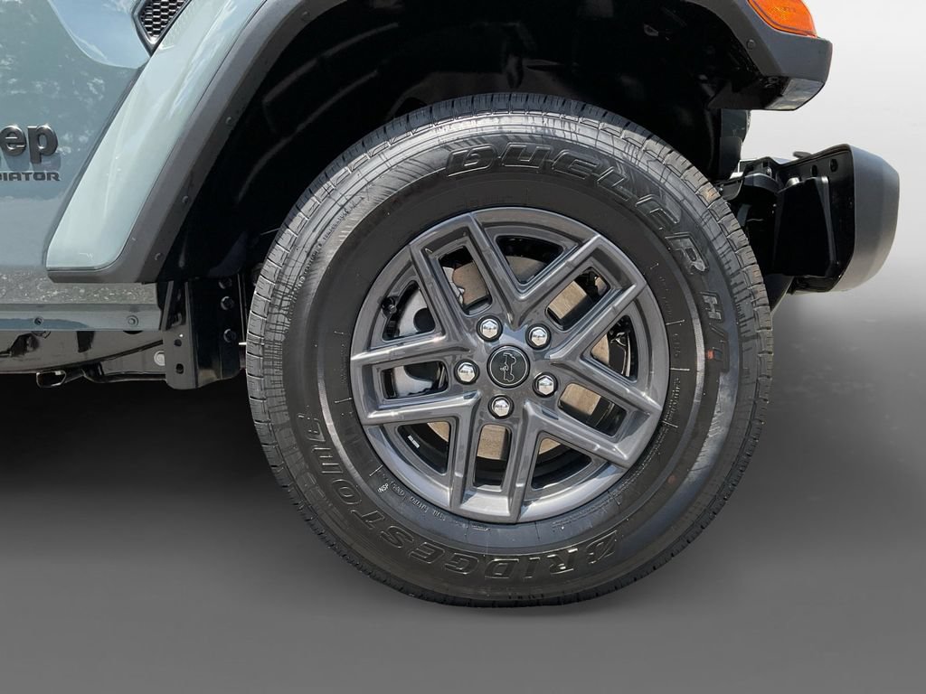 New 2025 Jeep Gladiator Sport AWD/4WD image 8