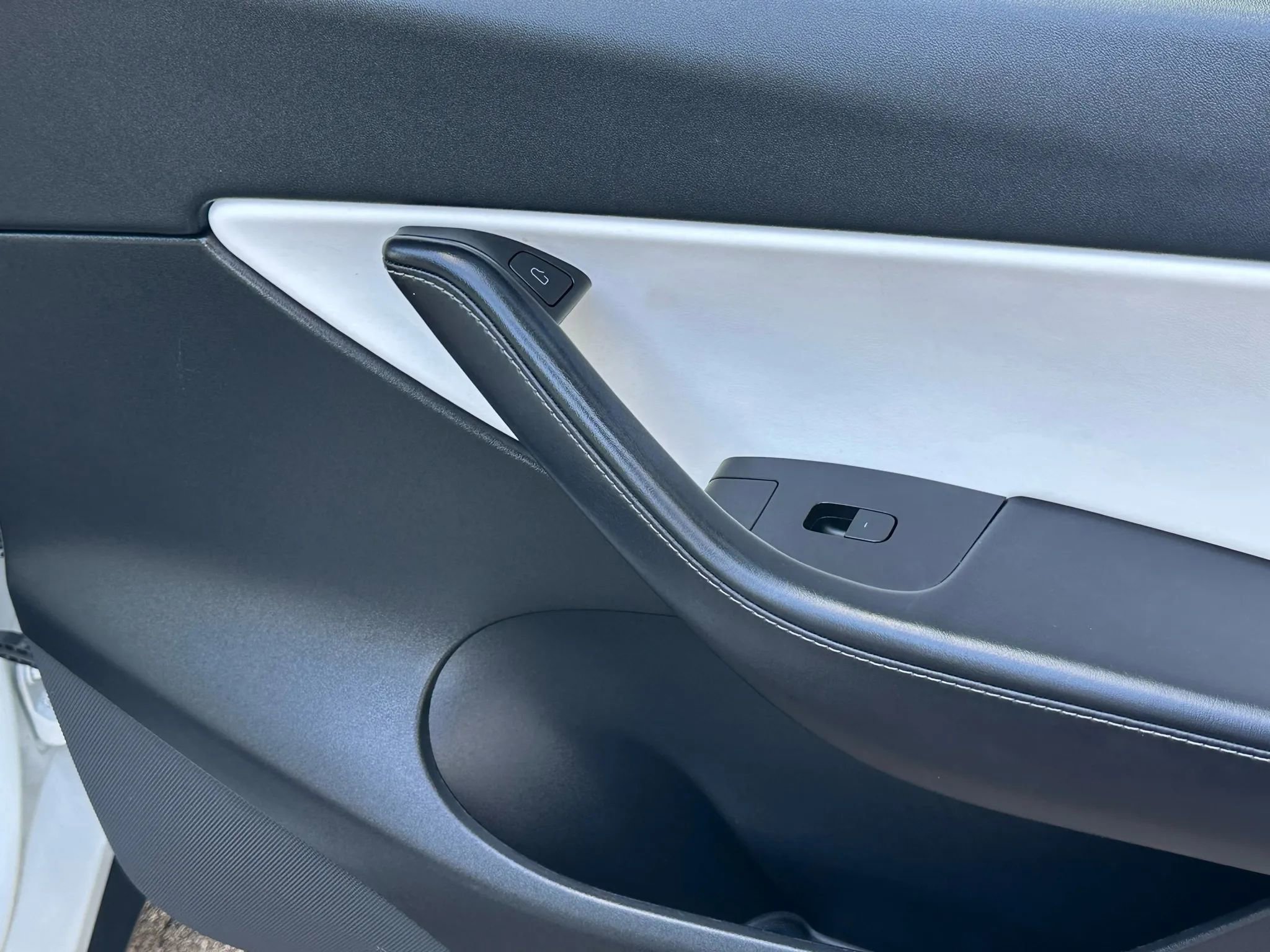 Used 2021 Tesla Model Y Long Range image 23