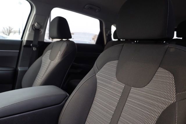 Used 2022 Kia Sorento LX image 19