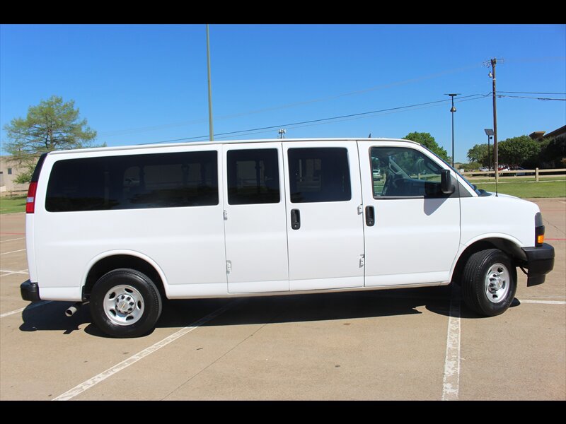Used 2024 Chevrolet Express 3500 LS RWD image 6
