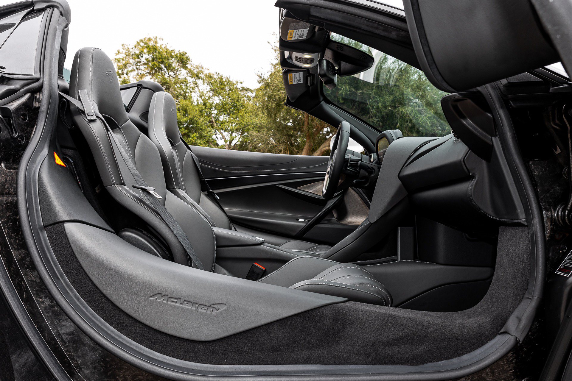 Used 2020 McLaren 720S Luxury RWD image 46