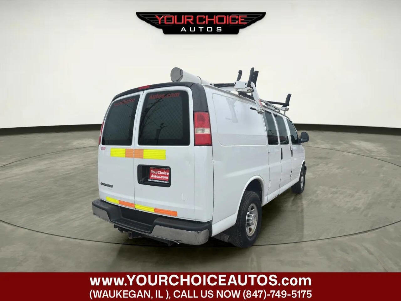 Used 2014 Chevrolet Express 2500 image 3