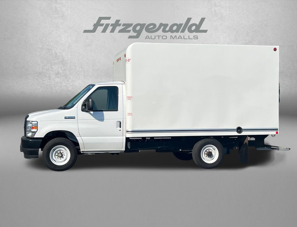 Used 2024 Ford E-350 and Econoline 350 Super Duty w/ Power Windows & Locks Group RWD image 5