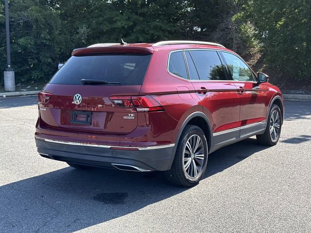 Used 2018 Volkswagen Tiguan SEL AWD/4WD image 2