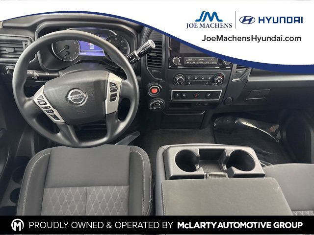 Used 2022 Nissan Titan S w/ HD Front GAWR Package image 25