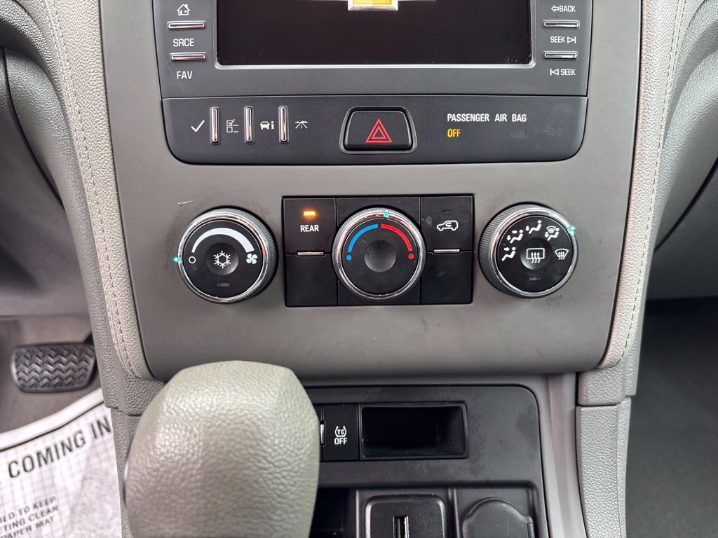 Used 2017 Chevrolet Traverse LS AWD/4WD image 21
