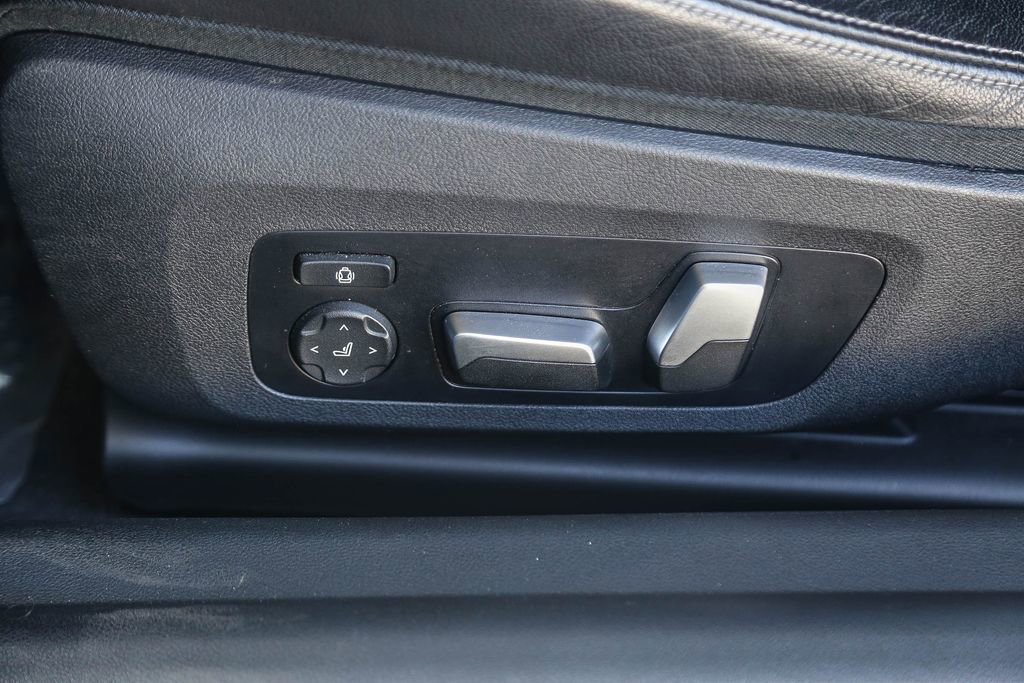 Used 2023 BMW M2 image 18