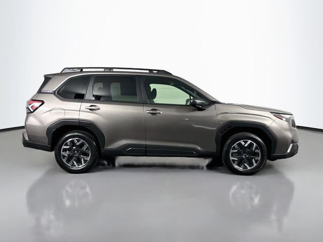 Certified 2025 Subaru Forester Premium AWD/4WD image 10