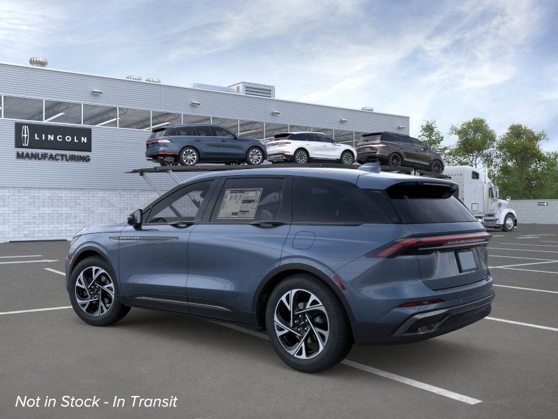 New 2026 Lincoln Nautilus Premier AWD/4WD image 4